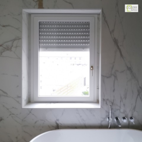 Finestra per bagno di design a siracusa